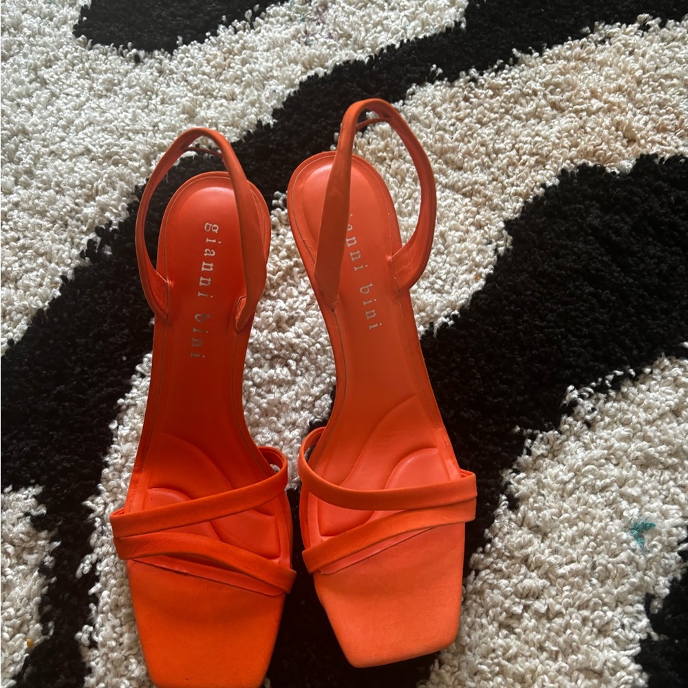 Gianni Bini Women's Vibrant Orange Heels